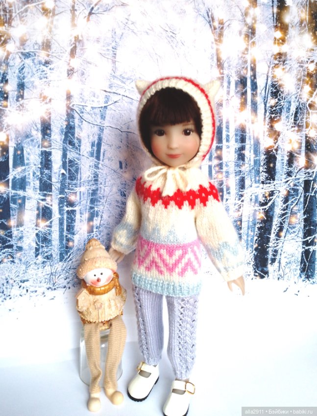 Новая куколка и наряды для неё