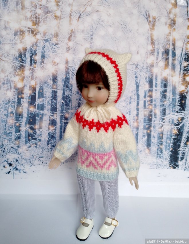 Новая куколка и наряды для неё