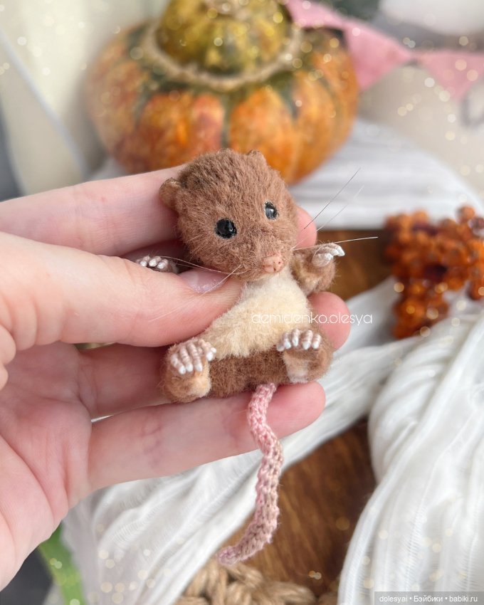 Полевой мышонок Пиф 🐭✨ — Авторские игрушки из разных материалов: синельная проволока (фото 4)
