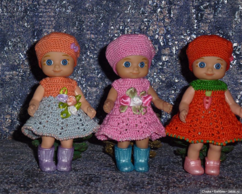 Авторские вязаные платья\наряды на кукол Chou chou 12 cm (Zapf Creation - Шу-шу - 12 см) (фото 7)