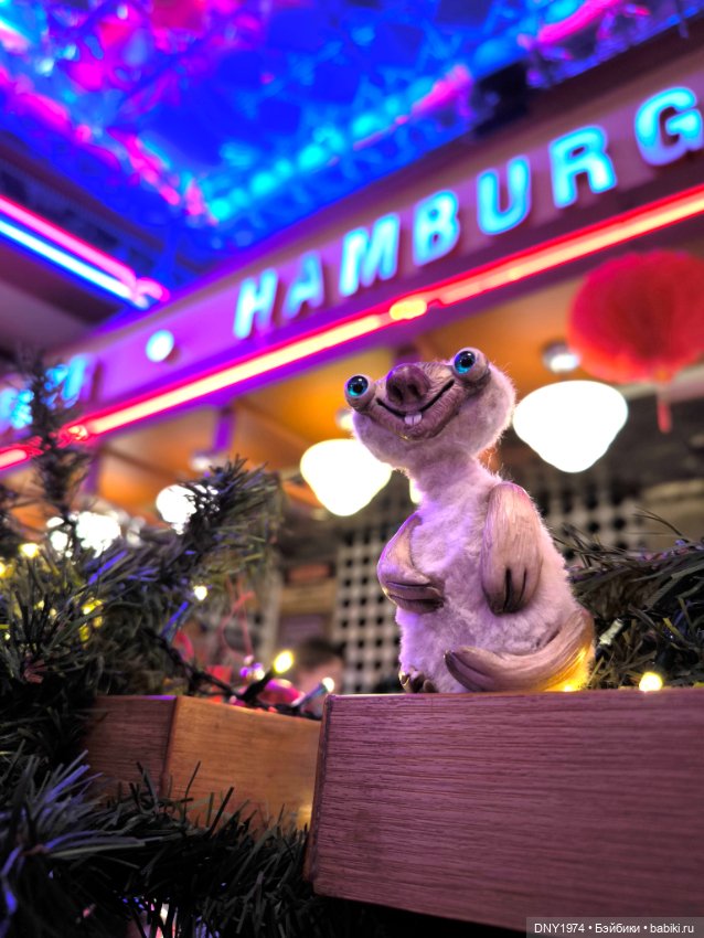 Прогулка Сида по Арбату — Домашние фото авторских игрушек: Тедди (фото 2)