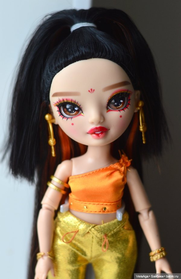 Ретроспективные фото моих Радужек: 2023 год