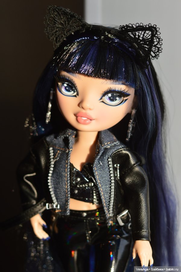 Ретроспективные фото моих Радужек: 2023 год