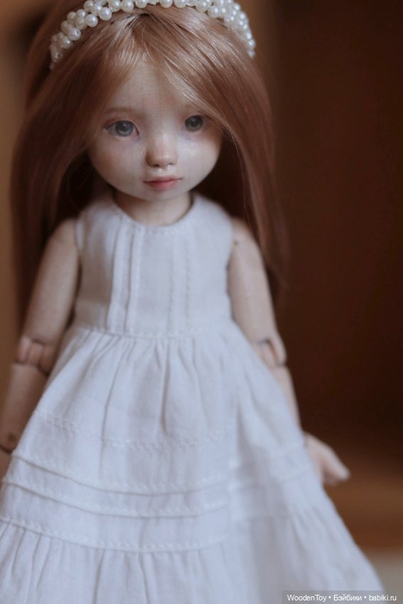 Деревянная подвижная кукла Лори