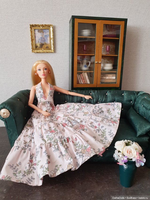 Изумрудный диван — Мебель для кукол и домиков: фото (фото 3)