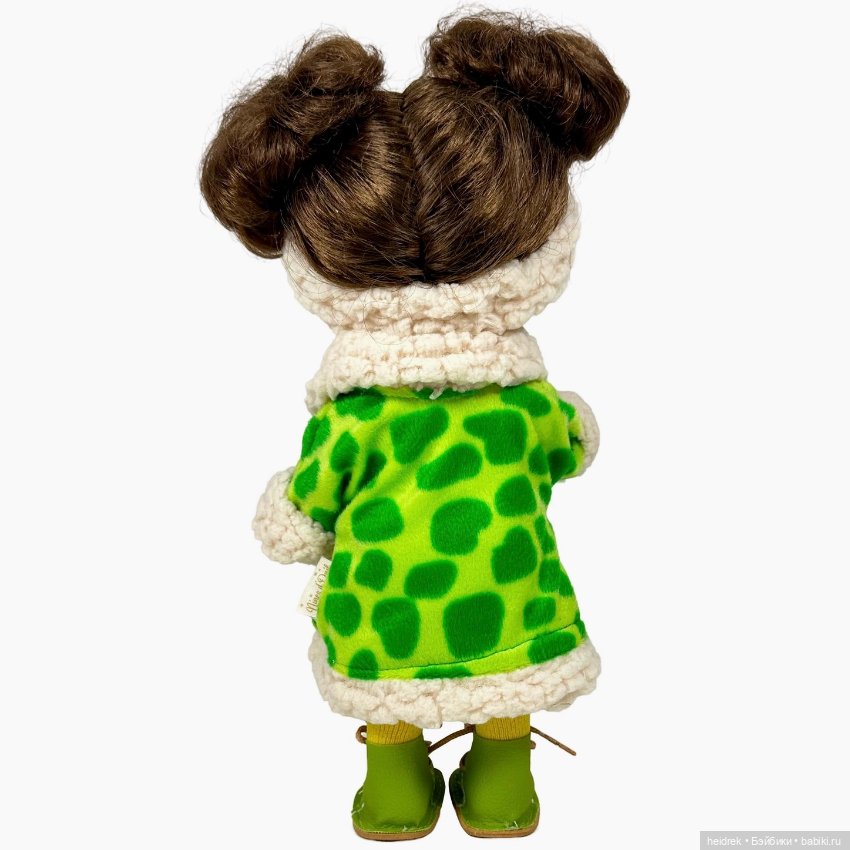 Кукла 30 cm Пиппа Pippa в зелёном пальто GREEN COAT 2025 (фото 6)