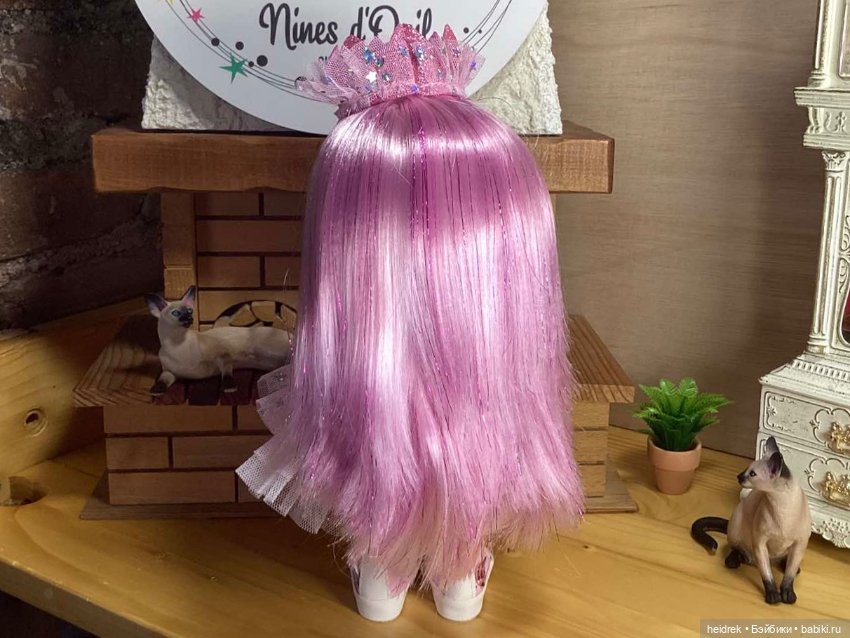 Фото обзор: Кукла 23 см Little Mia 2025 Королевна QUEEN (фото 2)