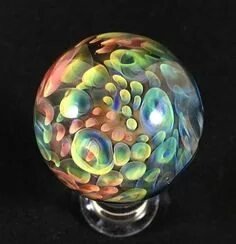 Мир вселенных, пойманных в стекло