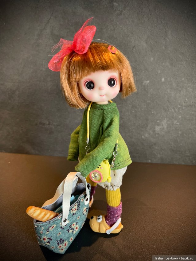 Пуговка (little sister на теле monst doll)