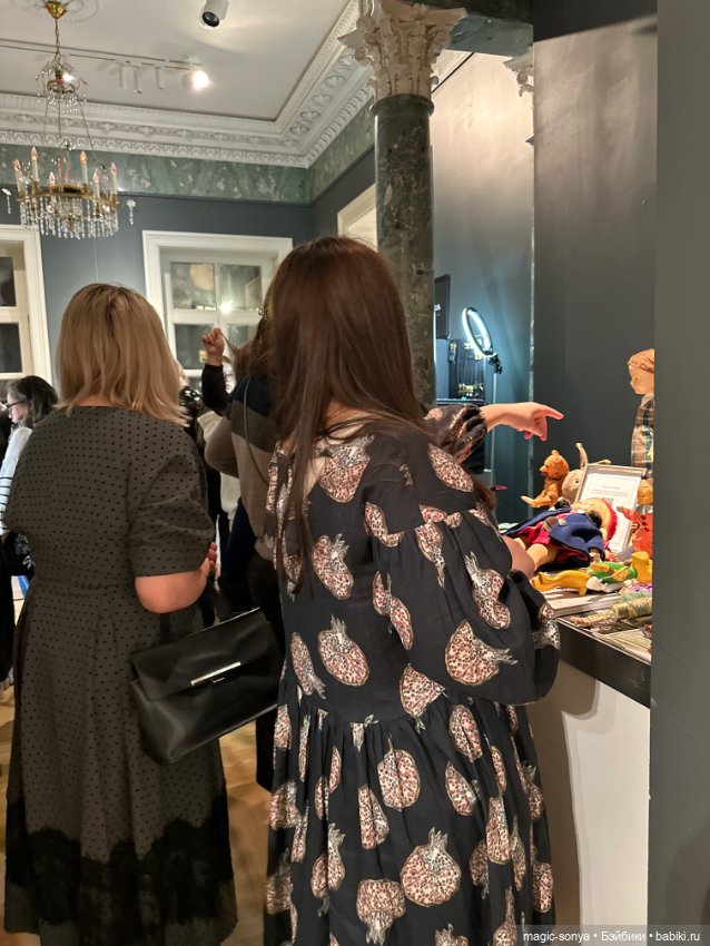 Наш стенд с советскими и антикварными куклами и игрушками на выставке «РОЗЫ-БЕРЕЗЫ» (фото 8)