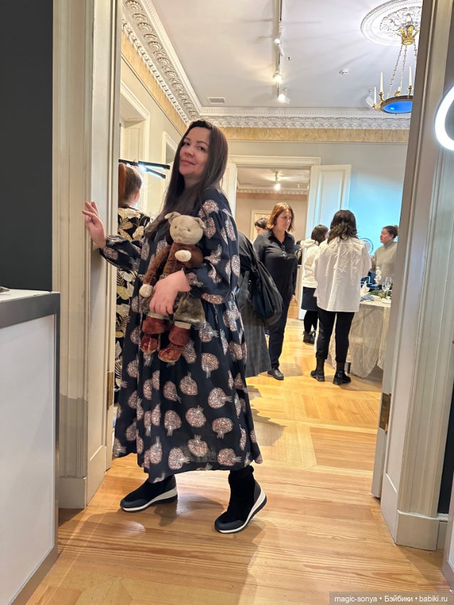 Наш стенд с советскими и антикварными куклами и игрушками на выставке «РОЗЫ-БЕРЕЗЫ» (фото 5)