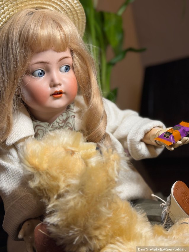 "Кукольные истории" — Антикварные куклы Kämmer & Reinhardt (K*R): характерные