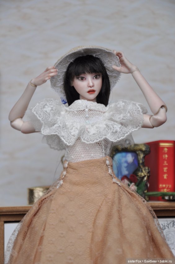 Одевание наряда — Авторские шарнирные куклы своими руками: лепка