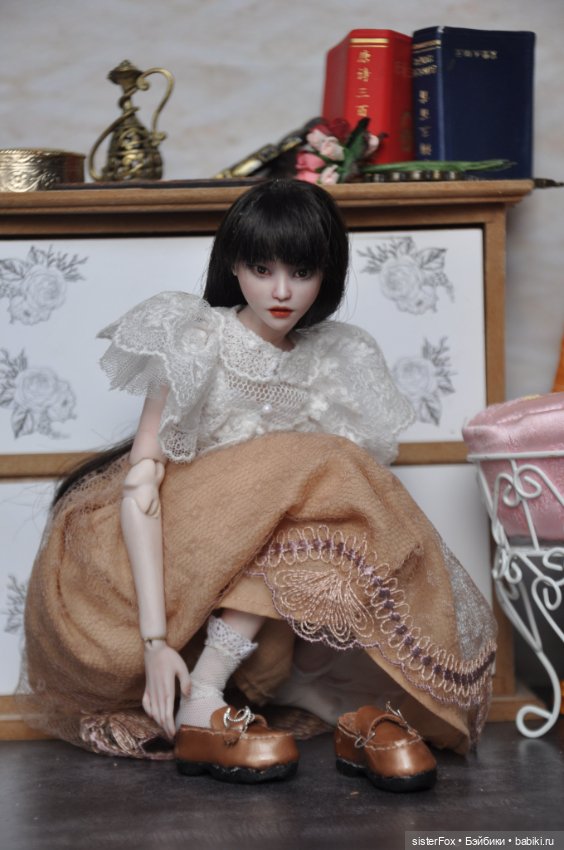 Одевание наряда — Авторские шарнирные куклы своими руками: лепка