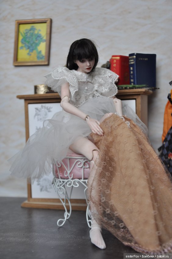 Одевание наряда — Авторские шарнирные куклы своими руками: лепка (фото 9)