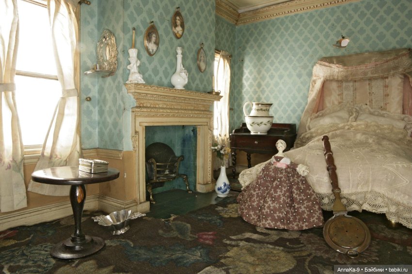 Антикварные домики — Антикварные куклы Mignonette (Миньонетта): карманные