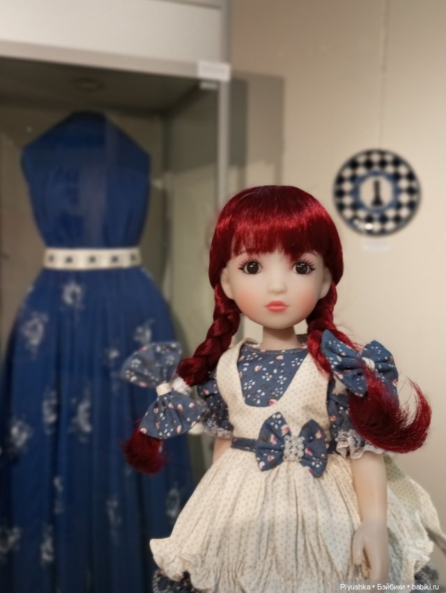 Таллула на выставке Гжели