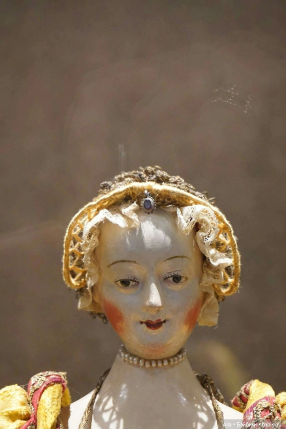 Механическая кукла испанского происхождения (фото 3)