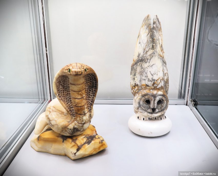 Почти кукольное на выставке камнерезов