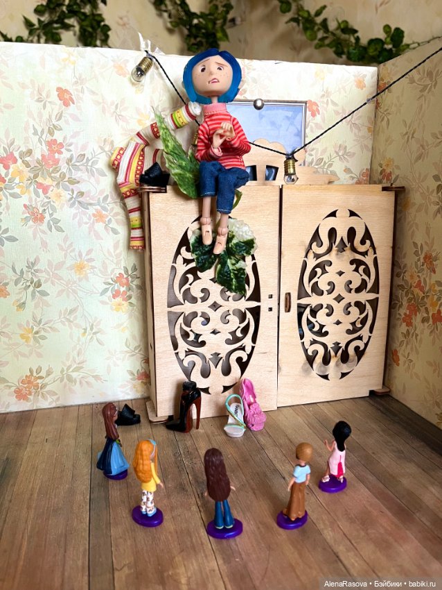 Коралина — Фигурки NECA (Нека): Коралина