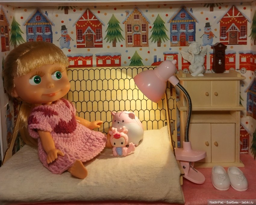 Вечером Маша играет — Куклы Маша и Медведь (Simba): Маша в кармашке