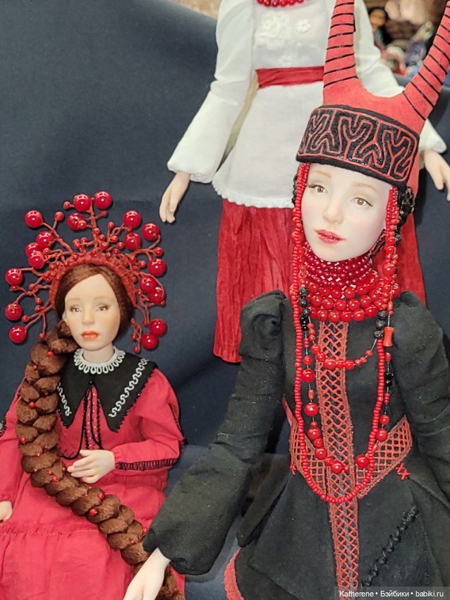 Небольшие куколки и обзорные фото с выставки (фото 9)