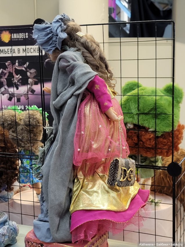 Небольшие куколки и обзорные фото с выставки