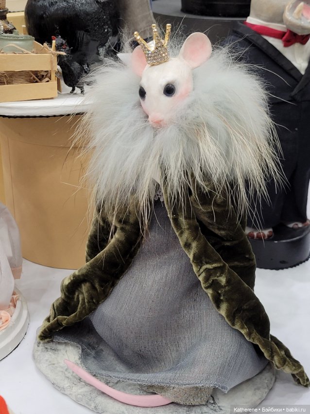 Небольшие куколки и обзорные фото с выставки