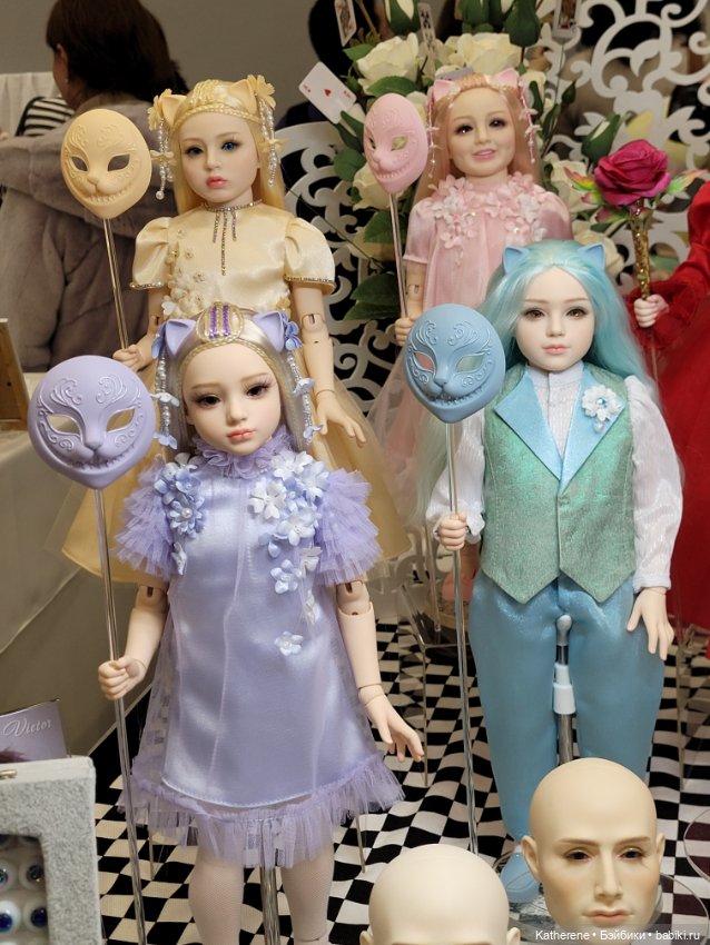 Небольшие куколки и обзорные фото с выставки