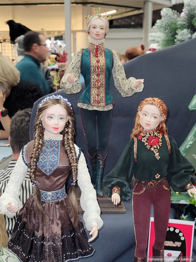 Небольшие куколки и обзорные фото с выставки