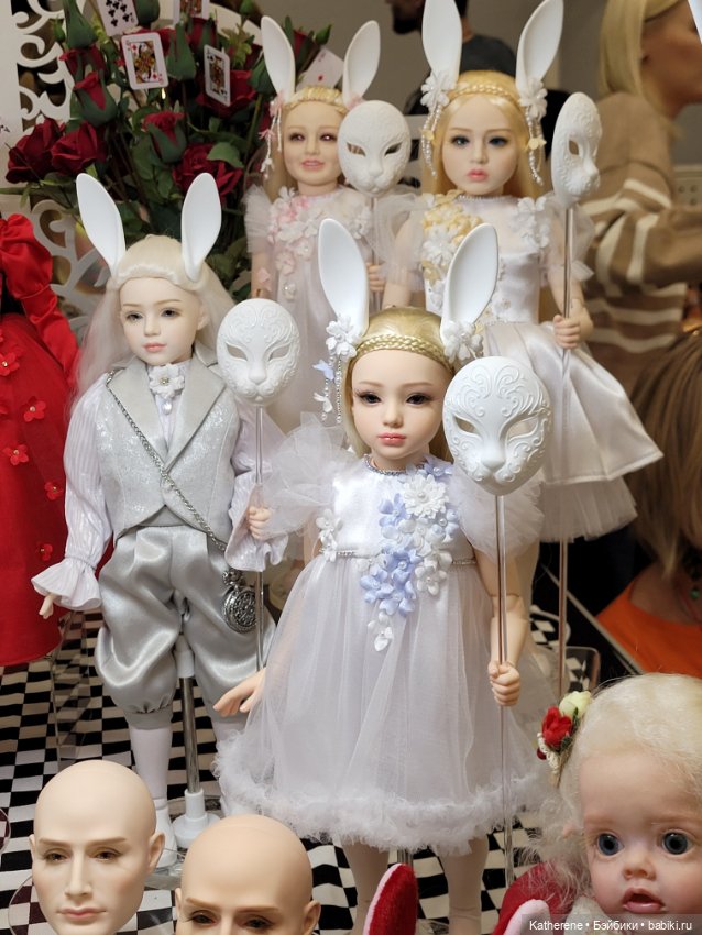 Небольшие куколки и обзорные фото с выставки