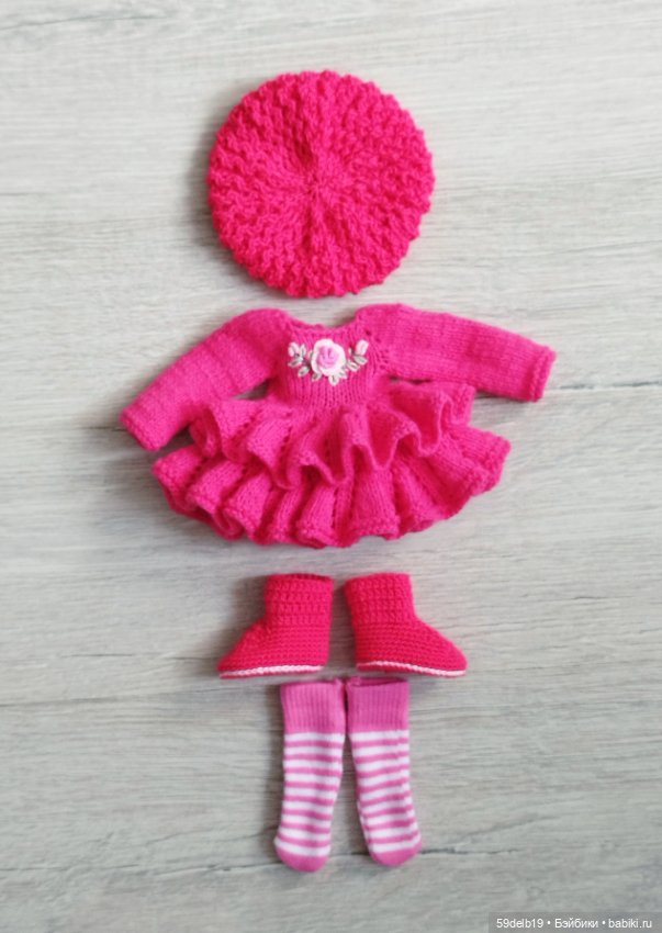 Малиновое платье с воланами для псевдо минипаолочки