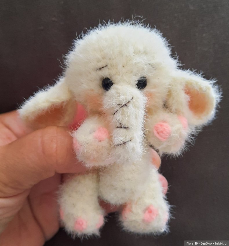 Белый Слоник — Вязаные игрушки и амигуруми: крючком