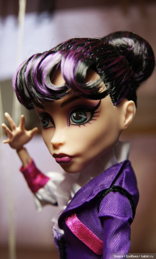 Номер 15. Бладгуд — Куклы Monster High и Ever After High: G1 (фото 3)