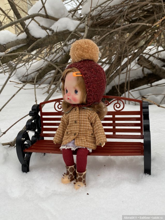 На прогулке) — ООАК и репейнт игровых кукол: Bratz (фото 2)