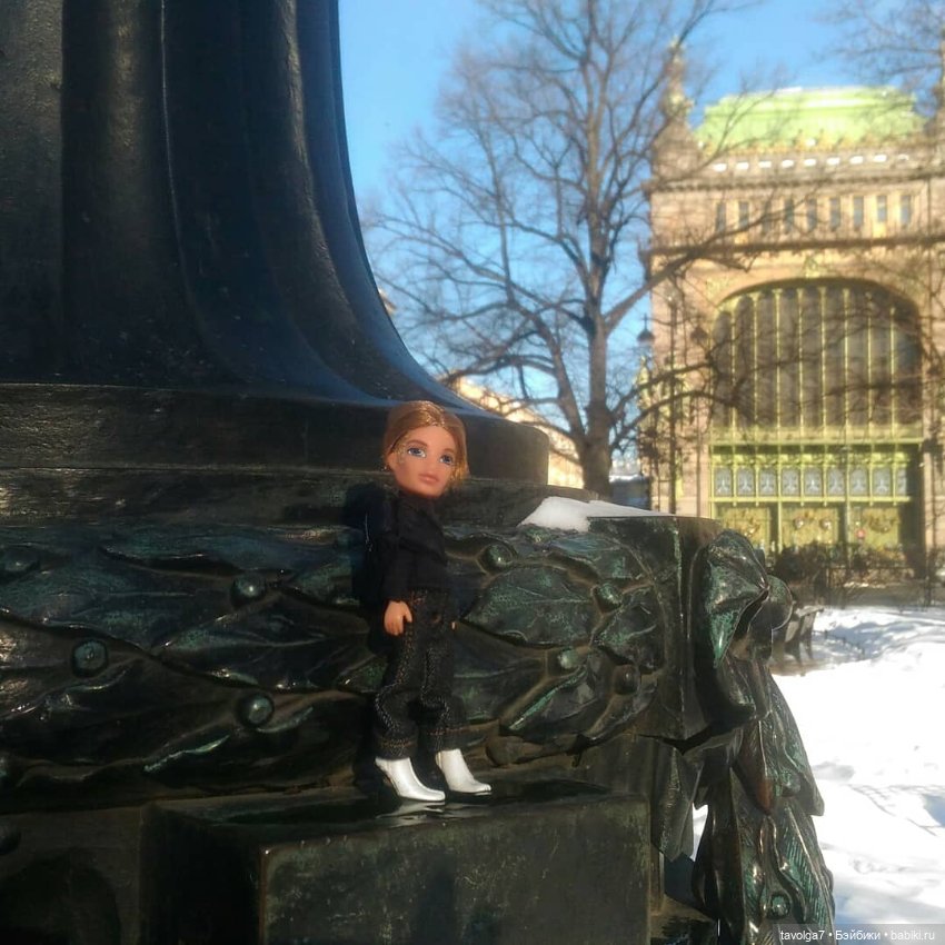 "Граница зимы за границей молитв..."