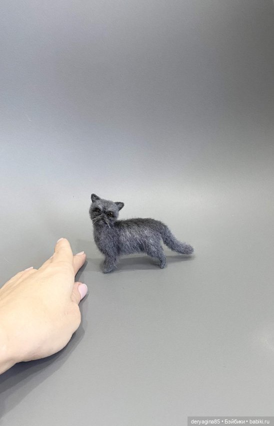 Котик — Валяные игрушки из шерсти: сухое валяние