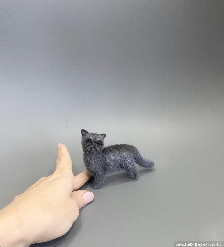 Котик — Валяные игрушки из шерсти: сухое валяние