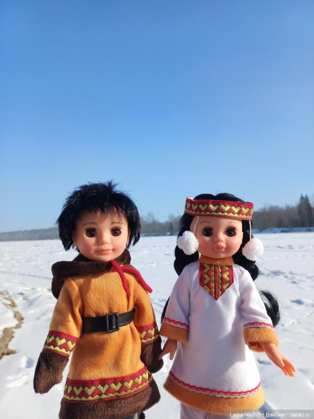 Северяне от "Весны" на прогулке