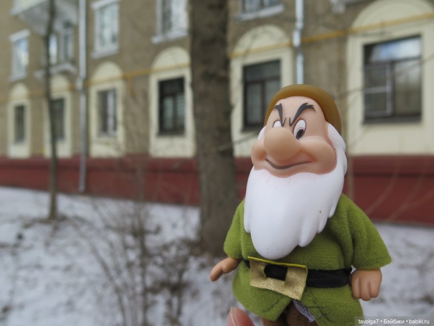 Внезапные жители в деревне у Маяка