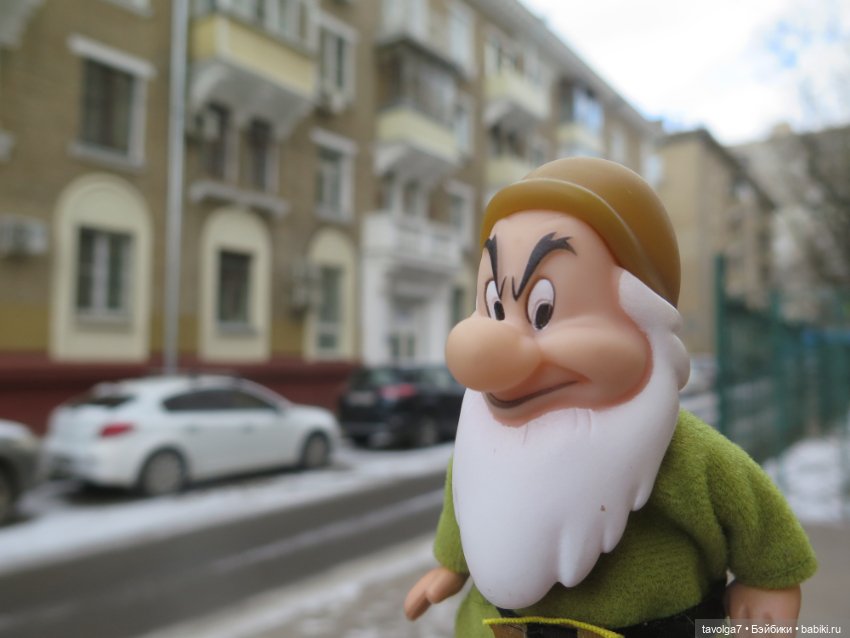 Внезапные жители в деревне у Маяка