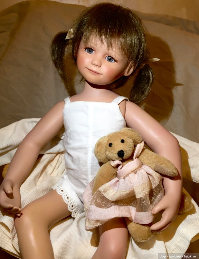 Jule и Lilian из коллекции 2005 от Gabriele Muller