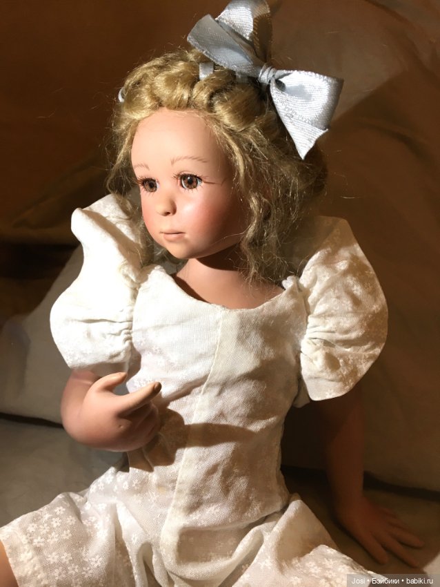 Jule и Lilian из коллекции 2005 от Gabriele Muller