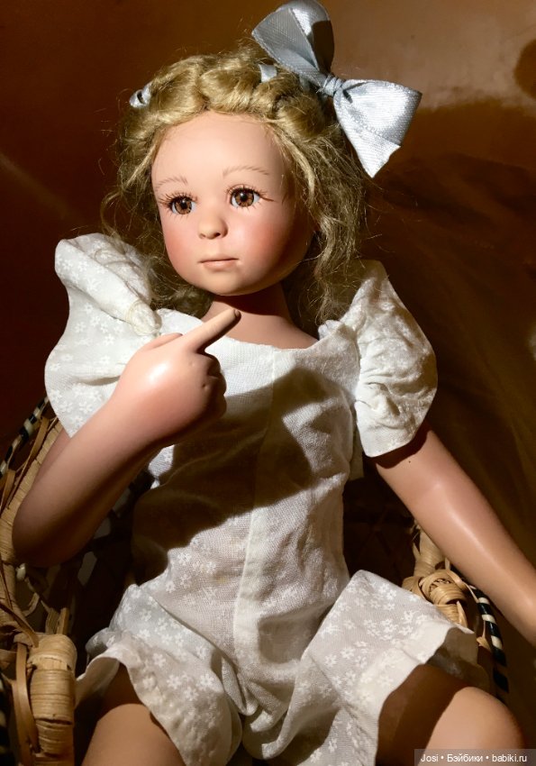 Jule и Lilian из коллекции 2005 от Gabriele Muller