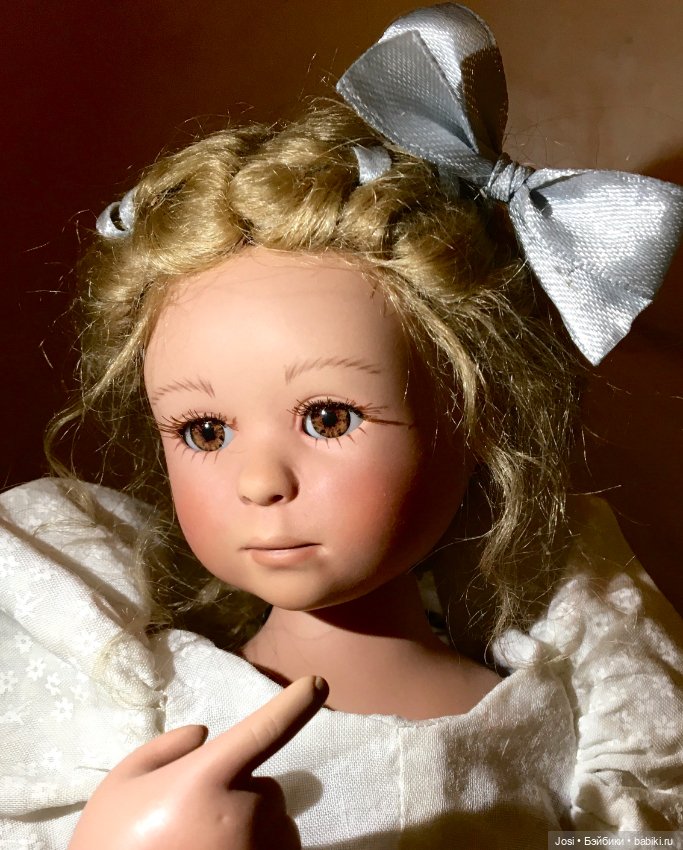 Jule и Lilian из коллекции 2005 от Gabriele Muller