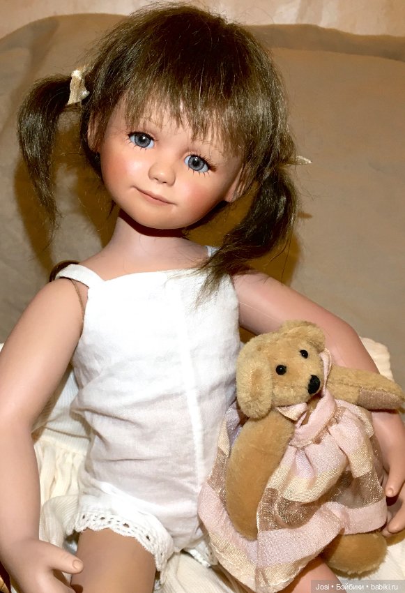 Jule и Lilian из коллекции 2005 от Gabriele Muller