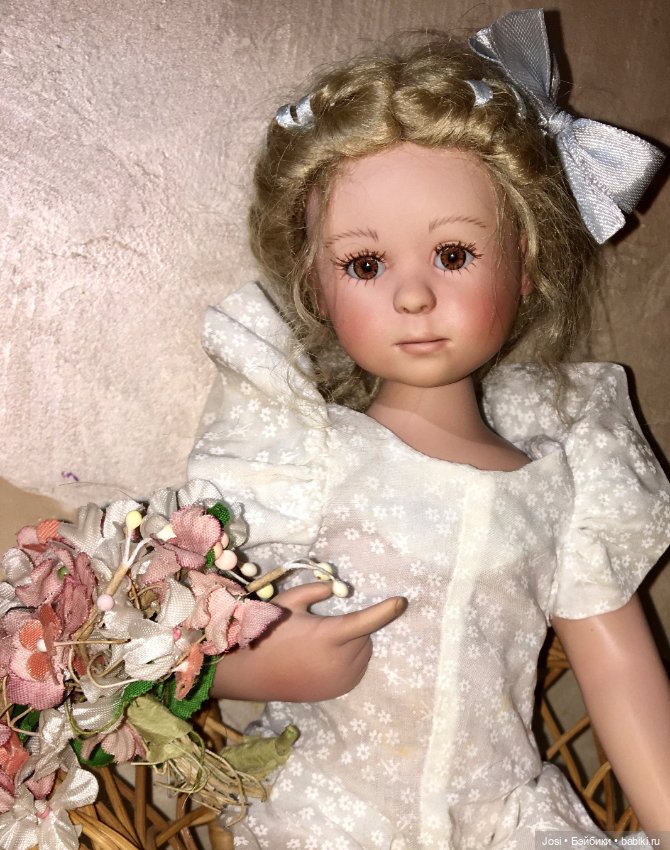 Jule и Lilian из коллекции 2005 от Gabriele Muller