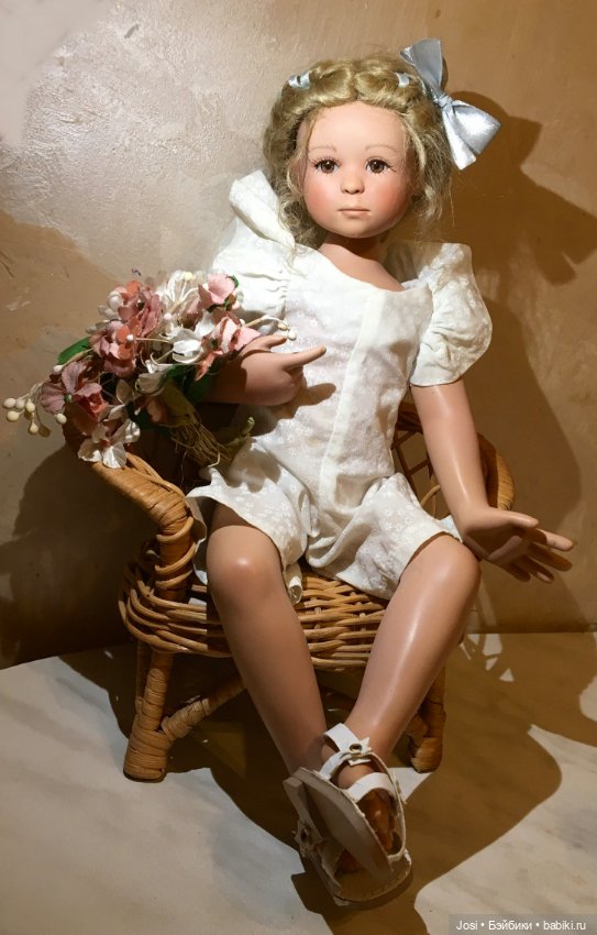 Jule и Lilian из коллекции 2005 от Gabriele Muller