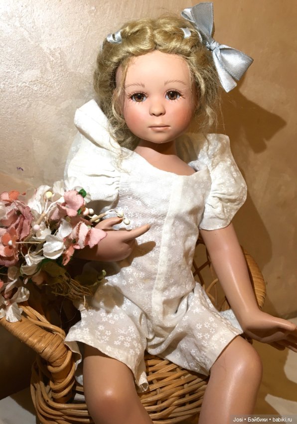 Jule и Lilian из коллекции 2005 от Gabriele Muller