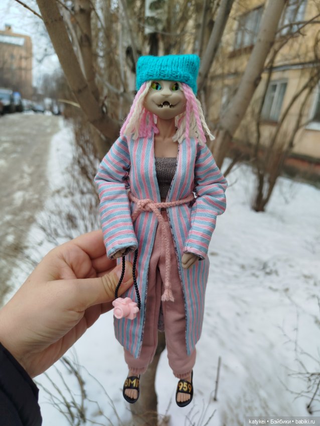 Влезет ли Теган в чехол от фена (фото 8)